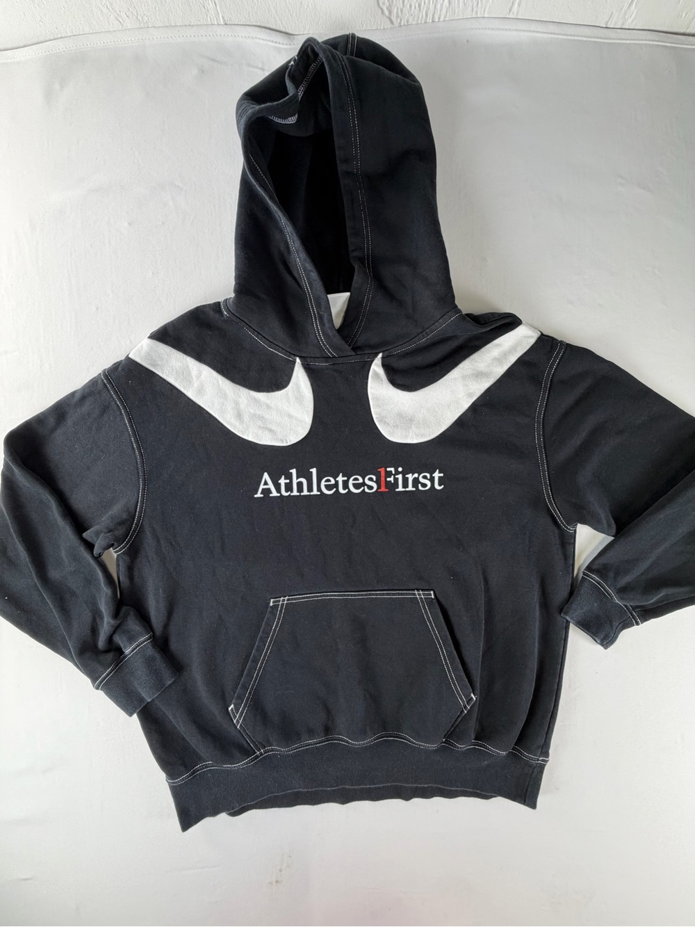 Nike Black & White 'AthletesFirst' Pullover Double Swoosh Hoodie - EUC small
